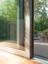 Hebeschiebetür unten mit Schwelle