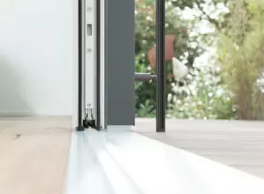 Schwelle einer Kunststoff Hebeschiebetür