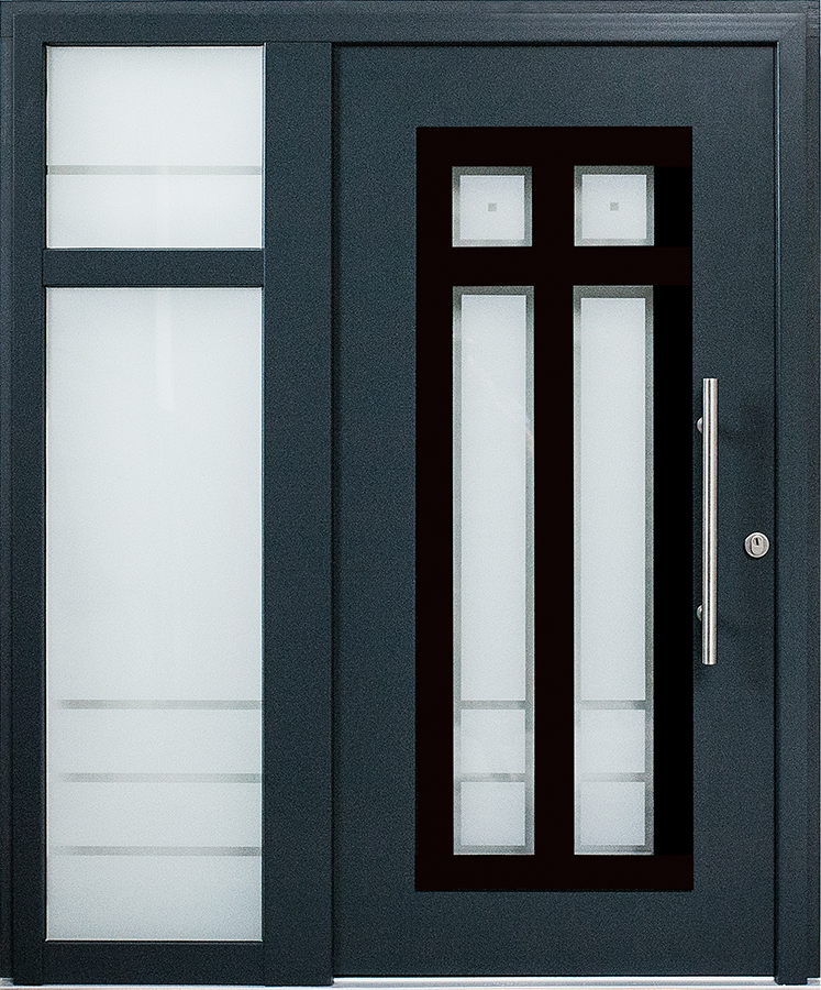 Holzhaustür mit Seitenteil und Stoßgriff