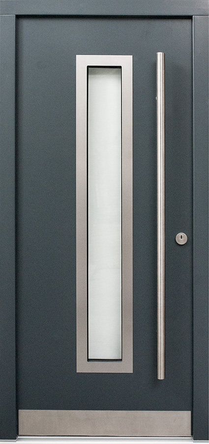 Haustür mit Stoßblech der Serie Exklusiv-Line