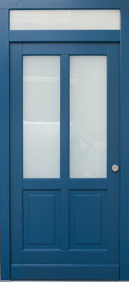 Blaue Modern-Line Haustür mit Oberlicht